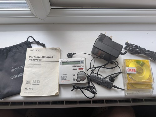Sony r70 walkman - sony,